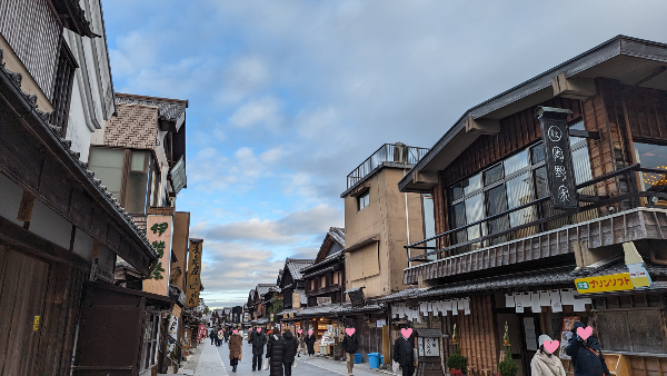 おかげ横丁の人出
